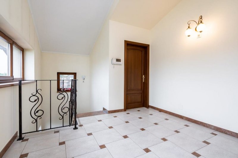 Vila Bucurestii Noi- Damaroaia- Lacul Grivita